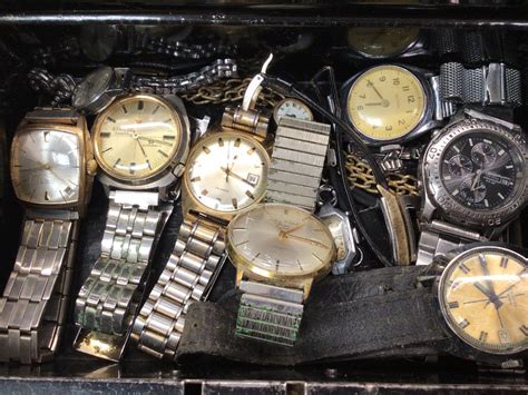 Lot 958 Group Of Vintage Wristwatches