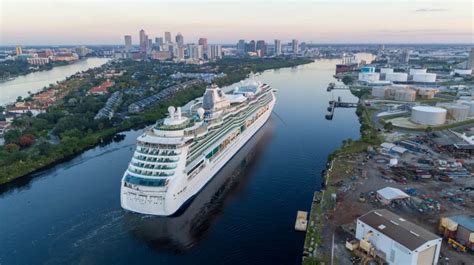 Cruises From Port Tampa Bay Are Back With Royal Caribbean Cruise Ship