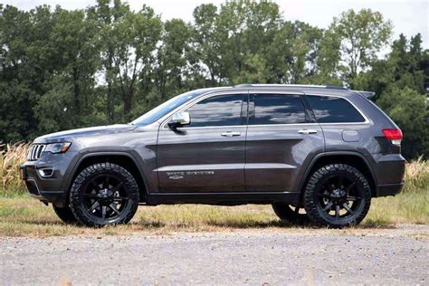 Home › Rough Country 25 Lift Kit For 2011 2018 Jeep Grand Cherokee Wk2