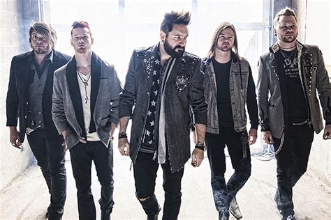 Hinder Unleash Hit The Ground Song With Singer Nolan Neal