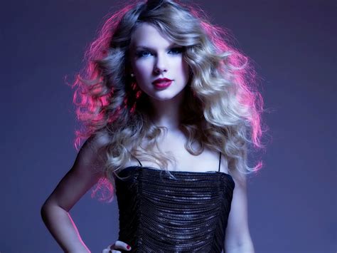 Female Celebrities Singer Songwriter Actress Taylor Swift New Wallpapers