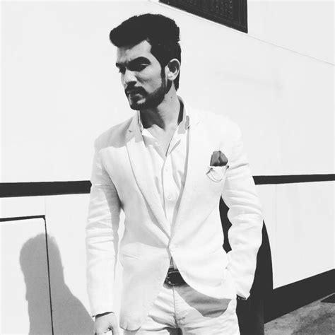 15 Hot Pics Of Arjun Bijlani One Of The Sexiest Men On Indian Television