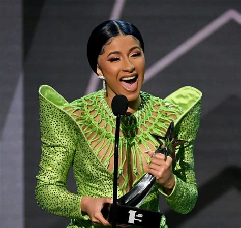 Cardi B Wins Best Hip Hop Video Award For The 2nd Time
