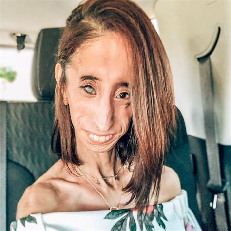 The Last Tradition World S Ugliest Woman Lizzie Velas