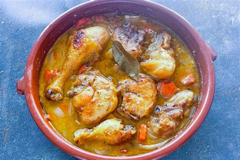 Pollo En Salsa De La Abuela Receta Tradicional Para Hacer En Casa