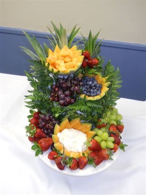 See more ideas about palm tree fruit, pineapple palm tree, fruit displays. Pin de Wendy Green em Mmm Mmm Good | Arranjos comestíveis ...