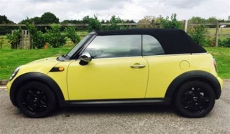 Andrew And Fiona Have Chosen This 2009 Mini Cooper Convertible With Chili
