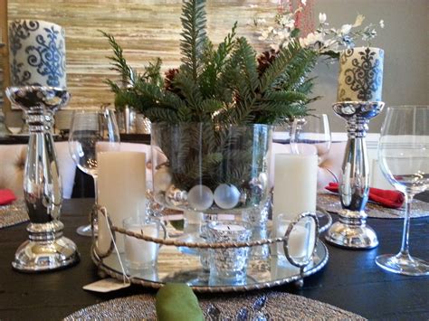 Tableware, table runners, glassware and centerpieces. 37 Silver And Gold Christmas Decorations Ideas | Table ...