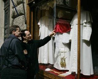 Opus dei — latin for 'work of god' —was founded in spain in 1928 by the roman catholic priest st ­josemaria escriva. imediata::::lance de dados::::sem PAPAs na língua