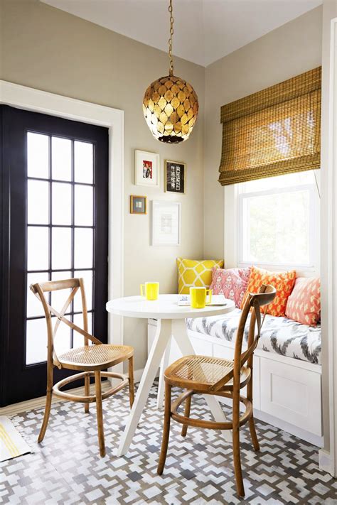 Small Dining Room Interior Design Ideas