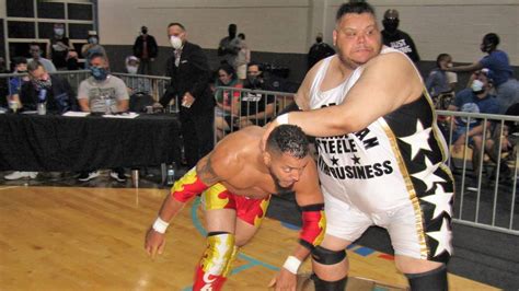 Pro Wrestling Returns To South Florida Safely With Ccw And Gwa Miami Herald