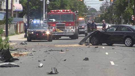 Bridgeport News Crash Closes Connecticut Avenue