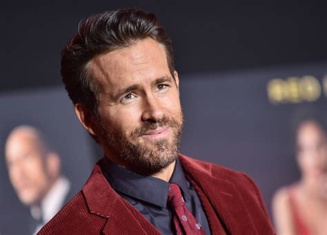 ryan reynolds fake amazon review fooled everyone except his mom trill mag