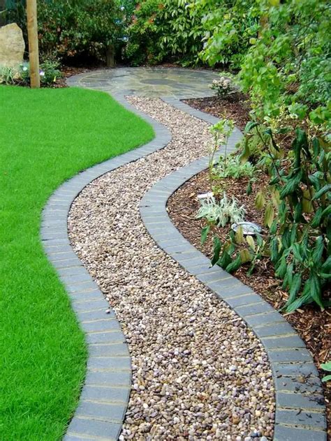50 Walkway Ideas To Install By Yourself Cheaply Side Yard Landscaping