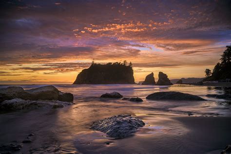 Sunset Over Sea Stacks At Ruby Beach Olympic National Par Flickr