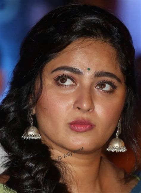 Anushka Shetty Beautiful Earrings Face Closeup Telugu Actress Anushka
