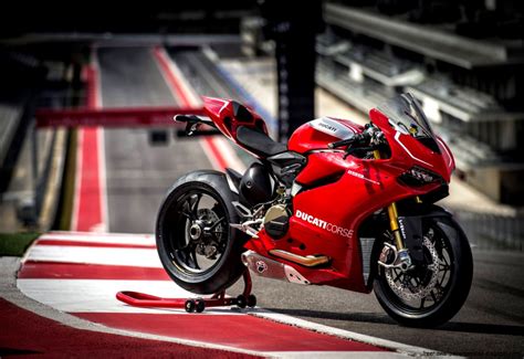 ducati superbike 1199 panigale s spesification wallpaper wide free high definition wallpapers