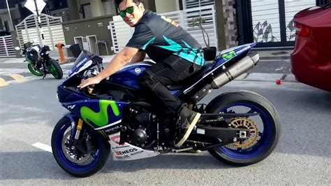 Crossplane yamaha yzf r1 accelerations and ride by fly by crossplane yamaha r1 yoshimura sound. Yamaha Yzf R1 Crossplane Akrapovic Very Loud Sound! Full ...