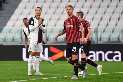 The challenge confronts also two of the clubs with greater basin of supporters as well as those with the greatest turnover and stock market value in the country. Trực tiếp Milan vs Juventus, 2h45 ngày 7/1