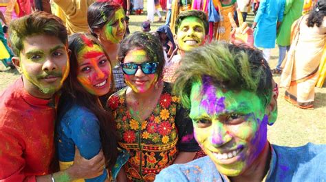 Holi is one of the significant festivals celebrated in india. বাঙালিদের বসন্ত উৎসব | রবীন্দ্র ভারতী বসন্ত উৎসব 2020 ...