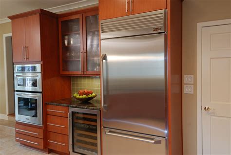 As with most appliances, whether indoors or out, the cost can vary widely between models. Refrigerator Basic Options Explained - Momentum Construction
