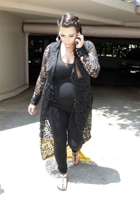 Daily Celebrity Style Kim Kardashian Pregnant Style