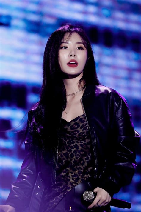 Mamamoo debuted on june 18. Wheein | Mamamoo, Moonbyul, Cantores