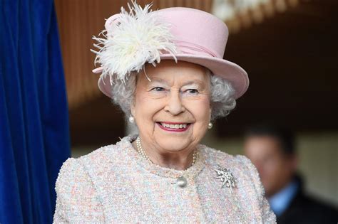A queen consort is the wife of a reigning king, or an empress consort in the case of an emperor.a queen consort usually shares her spouse's social rank and status. Queen Elizabeth net worth 2019: How much is the Queen of ...
