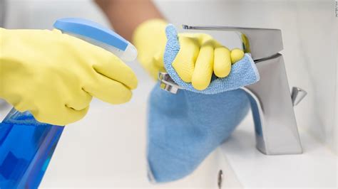Cleaning Your Bathroom To Protect Against Coronavirus Cnn