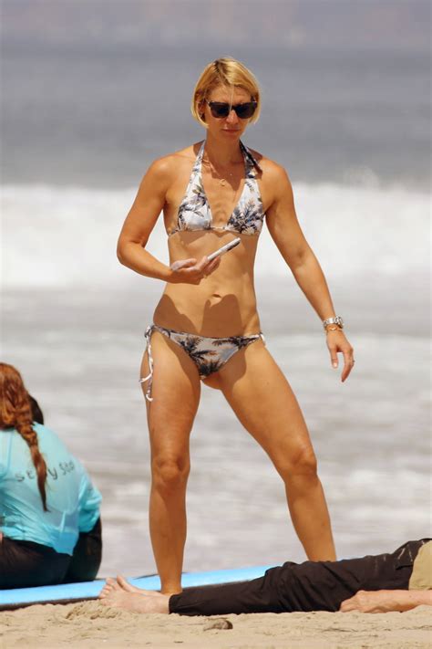 Claire Danes Displays Her Amazing Bikini Body During A Beach Day In