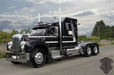 Mack Custom Big Trucks Big Rig Trucks Diesel Pickup Trucks