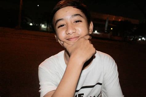 Foto artis tik tok yang lagi viral. 10 Potret Bowo Alpenliebe, Artis Tik Tok 13 Tahun yang Viral