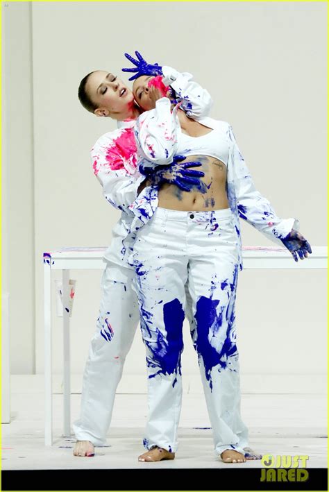 Halsey Gets Covered In Paint For Graveyard Performance At American Music Awards Video