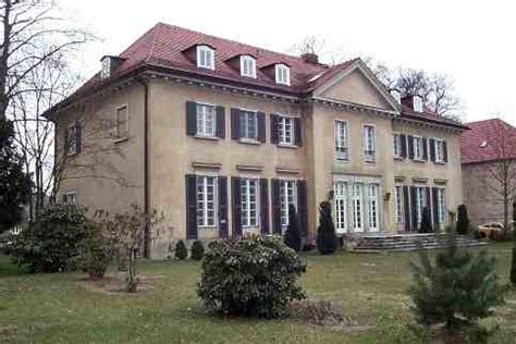 Allerdings wollte er dieter bohlen nicht begrüßen und die villa auch nicht. Babelsberg,Schloss,Park,Wilhelm I.,Fürst von Pückler,Lenne ...