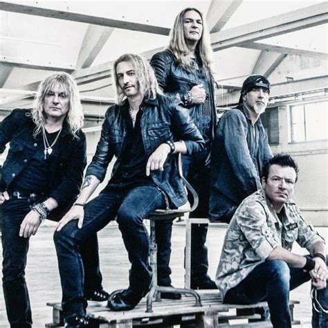 Gotthard is a swiss hard rock band founded in lugano by steve lee and leo leoni. Gotthard on Spotify