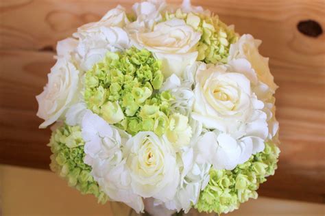 Green And White Bouquet A Pop Of Color Fresh Lime