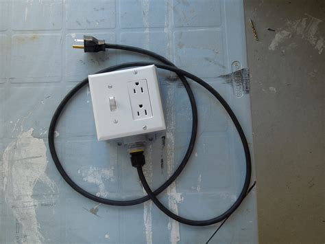 The copper core wires are commercial grade ten gauge for performance and reliability. 240V Extension Cord Wiring Diagram / Household Electric ...
