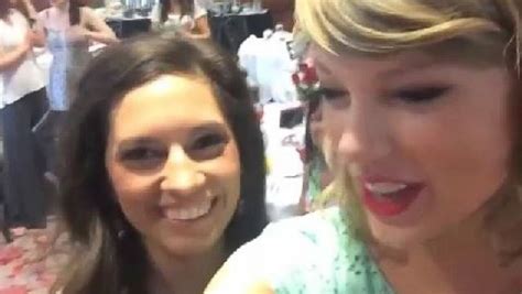 See Taylor Swift Surprise A Fan At Her Bridal Shower Abc News