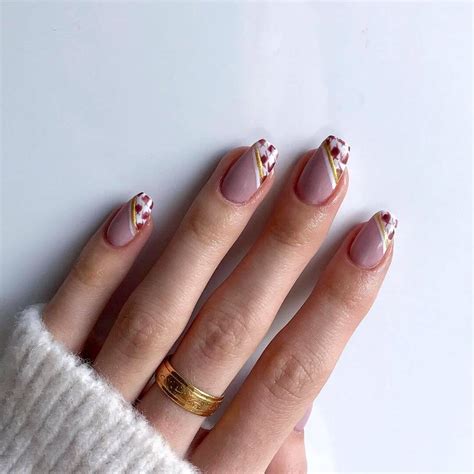 35 Modern And Creative Designs For French Nail Art