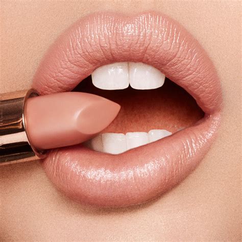 Lipstick For Fair Skin Tone In Best Lipstick Color Coral Pink