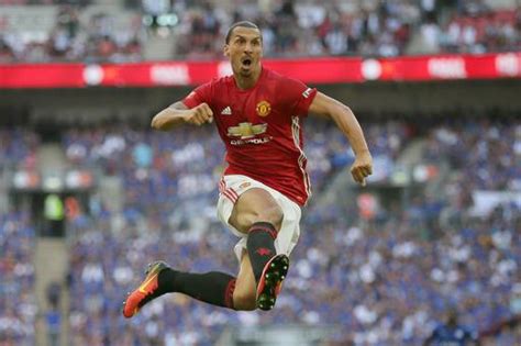 Man u vs leicester city. Leicester City vs. Manchester United: 2016 FA Community Shield Score, Reaction | Bleacher Report ...