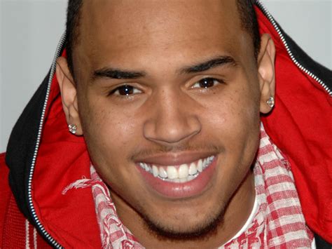 Chris brown links up with h.e.r. Chris Brown says porn, divorce and domestic violence ...