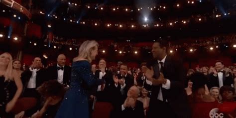 Standing Ovation Gif Meryl Streep Standing Ovation Clap Discover