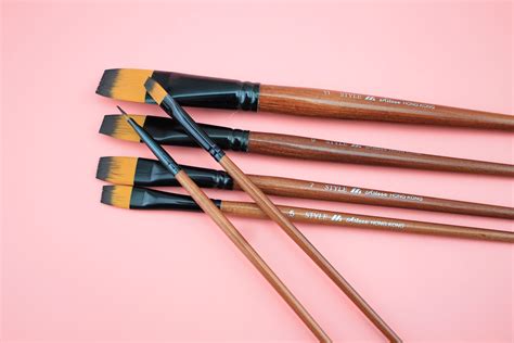 6pcs Nice Oil Paint Brush Artist Nylon Brushes Pen Set Gouache Paint