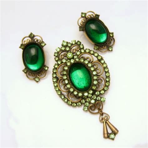 Vintage Brooch Pin Earrings Set Pretty Green Foiled Glass Rhinestones Gorgeous Ebay