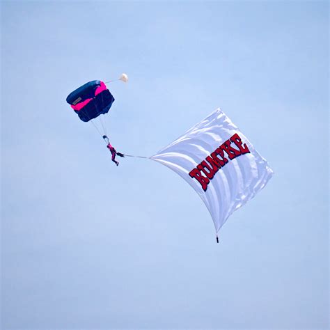 Rumpke Proudly Sponsored The Misty Blues All Woman Skydiving Team At