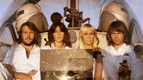 In june 1966, björn ulvaeus (born 1945) met benny andersson (born 1946) for the first time. Keine Konzerte: ABBA wird nicht auf Bühne zurückkehren ...