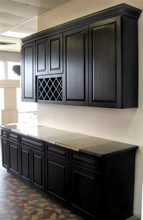 One of the most common concerns with black cabinetry is that a kitchen might look too dark, but don't worry. black kitchen cabinets 2017 - Grasscloth Wallpaper