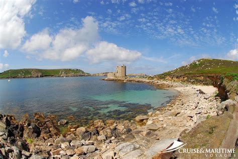 Cromwells Castle Tresco Isles Of Scilly Places In Cornwall Uk