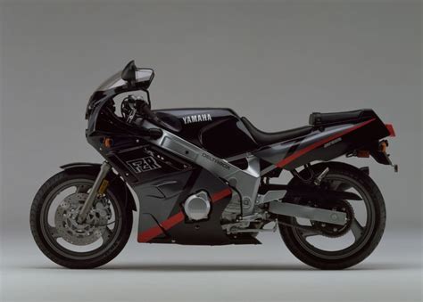 Basically a detuned r6 motor, the yamaha yzf600r thundercat has a claimed 100bhp in its cylinders, it provides all the. YAMAHA YZR 600